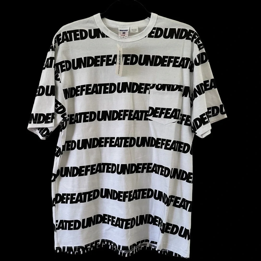 Undefeated Men’s Short Sleeves Crew Neck T-shirt White & Black Size M NWT